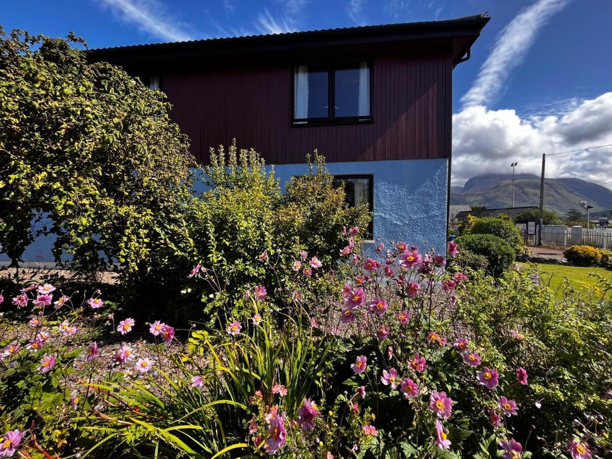 Snowgoose Apartments & Bunkhouse Форт-Уильям Экстерьер фото