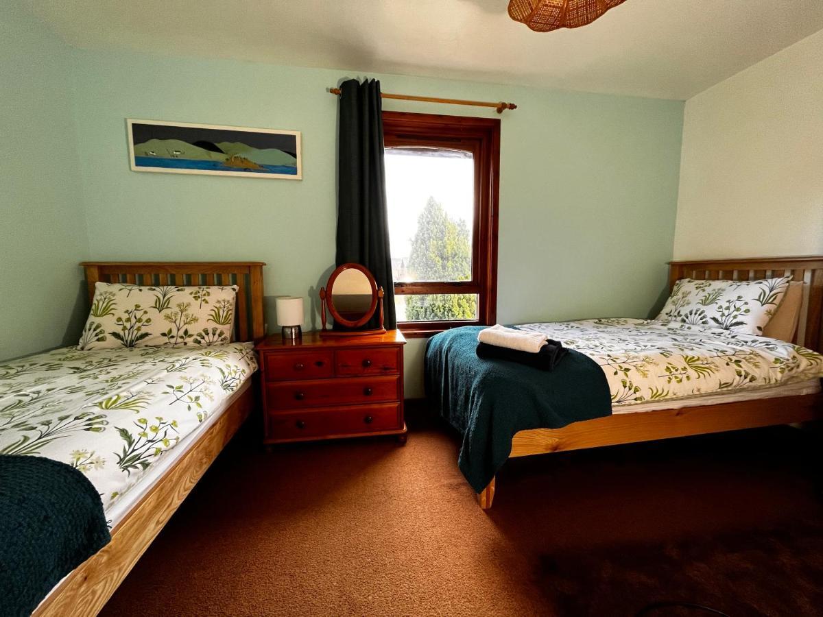 Snowgoose Apartments & Bunkhouse Форт-Уильям Экстерьер фото